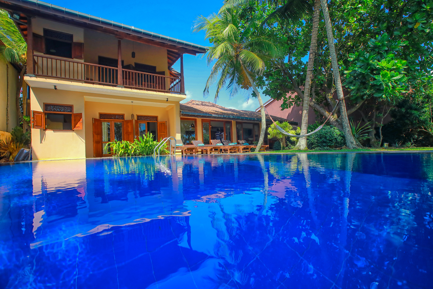 beach villa in Sri Lanka